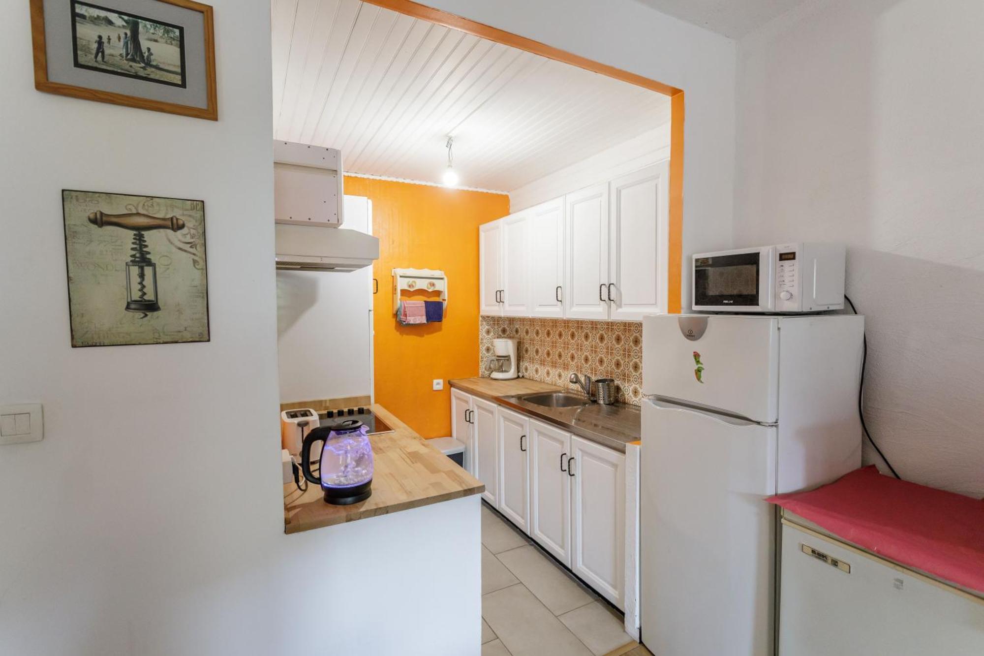 Gite Rue Tranquille Padern 外观 照片