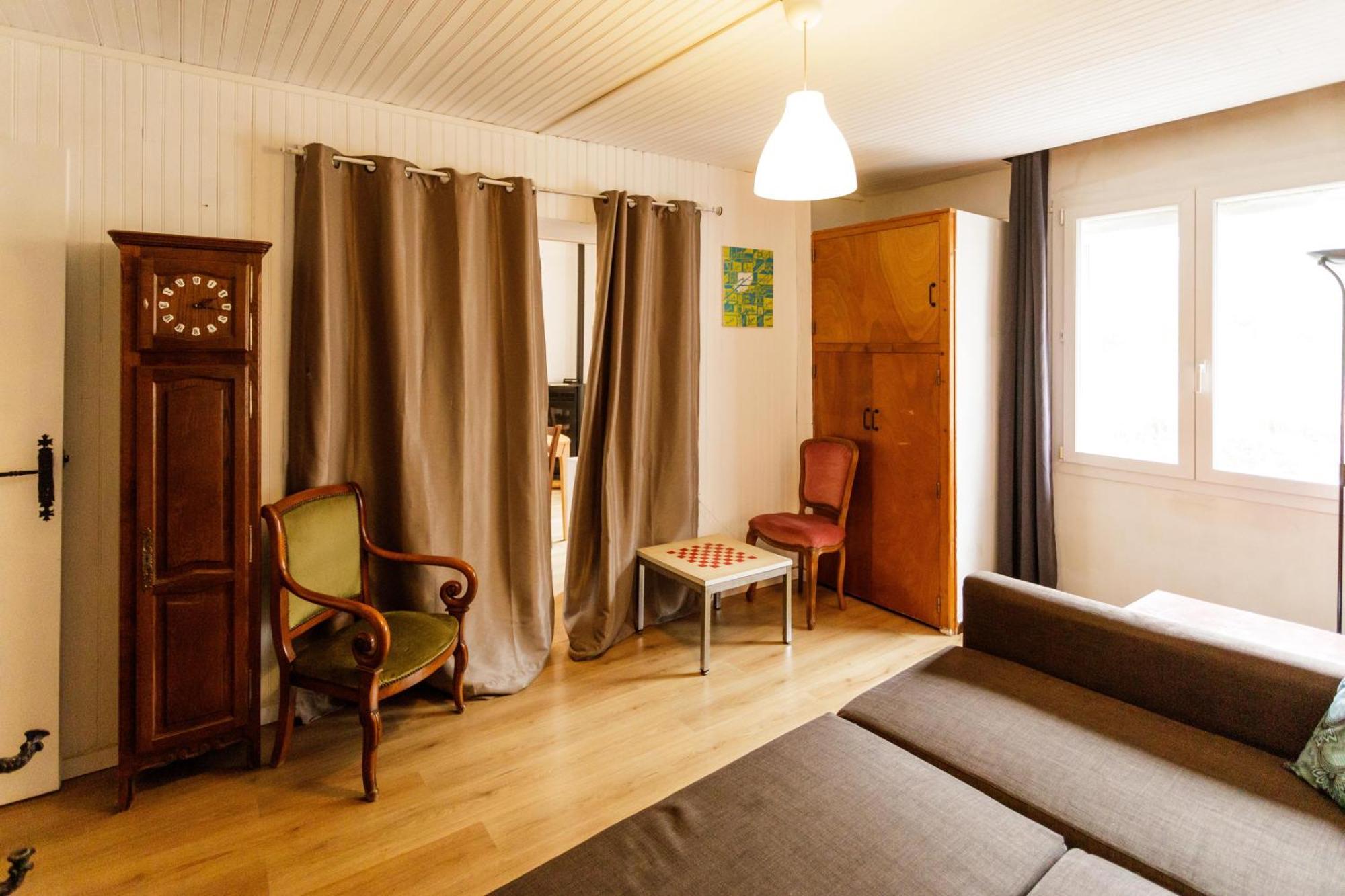 Gite Rue Tranquille Padern 外观 照片